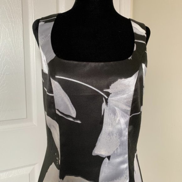 Black And Silver Floral Dress - Picture 3 of 3